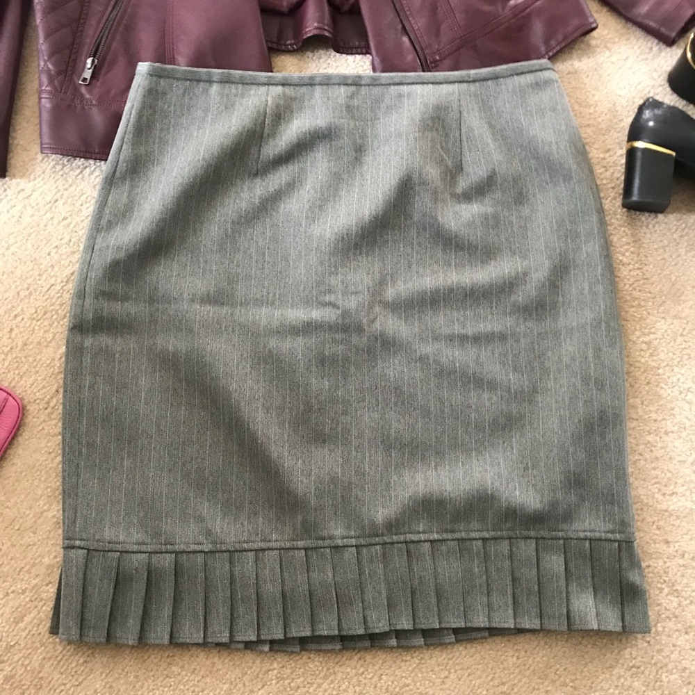Pin stripe skirt with ruffles